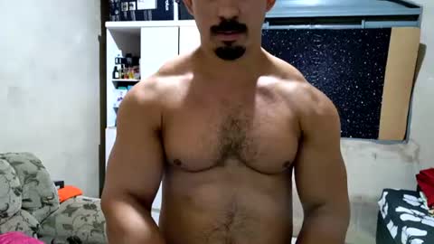 Snapshot of superbigmr chatting on June 19, 2026, 11:19 pm james online show from June 19, 2026, 11:19 pm