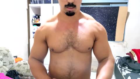 Snapshot of superbigmr chatting on June 23, 2026, 4:43 am james online show from June 23, 2026, 4:43 am