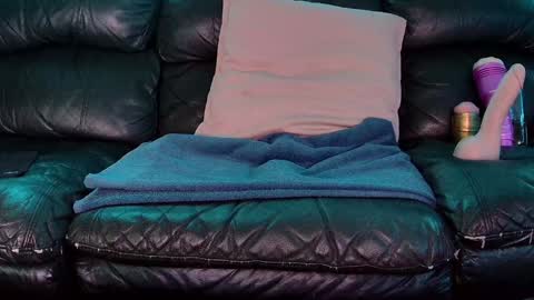 Snapshot of superduty5speed chatting on December 31, 2024, 6:24 pm Thomas online show from December 31, 2024, 6:24 pm