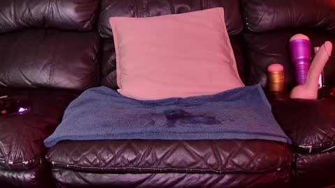 Snapshot of superduty5speed chatting on January 4, 2025, 5:16 pm Thomas online show from January 4, 2025, 5:16 pm