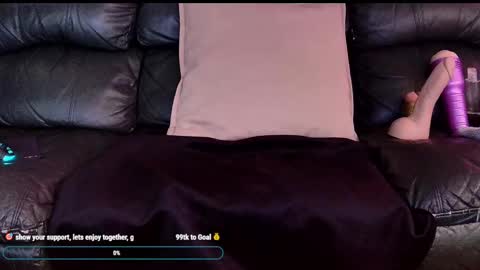 Snapshot of superduty5speed chatting on February 16, 2025, 7:38 pm Thomas online show from February 16, 2025, 7:38 pm