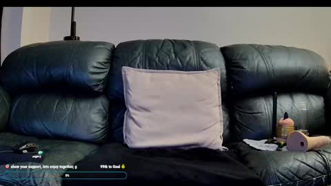 Snapshot of superduty5speed chatting on September 13, 2025, 4:12 am Thomas online show from September 13, 2025, 4:12 am