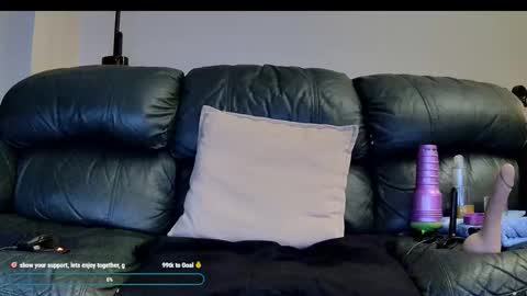 Snapshot of superduty5speed chatting on November 23, 2025, 7:46 pm Thomas online show from November 23, 2025, 7:46 pm