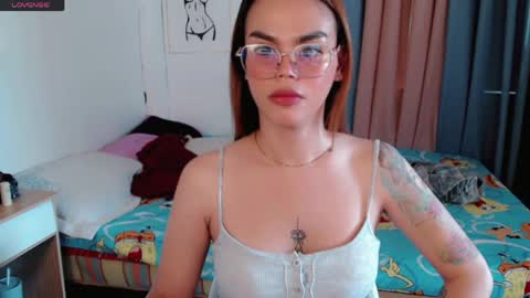 Snapshot of superhotvaleria chatting on May 18, 2026, 6:41 am Im val online show from May 18, 2026, 6:41 am