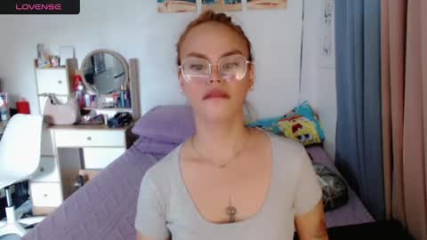 Snapshot of superhotvaleria chatting on June 8, 2026, 1:28 am Im val online show from June 8, 2026, 1:28 am