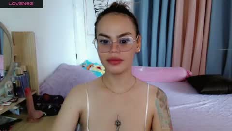 Snapshot of superhotvaleria chatting on August 1, 2026, 5:07 am Im val online show from August 1, 2026, 5:07 am