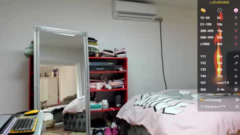 supermanboyxxl online show from February 11, 2025, 9:53 am