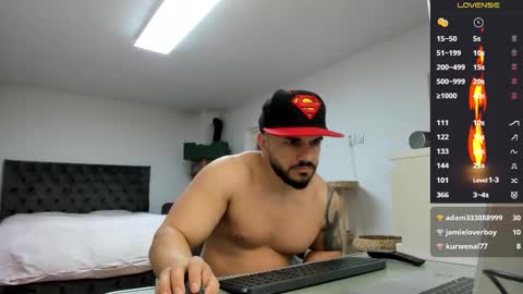 Snapshot of supermanboyxxl chatting on March 9, 2026, 6:39 am supermanboyxxl online show from March 9, 2026, 6:39 am