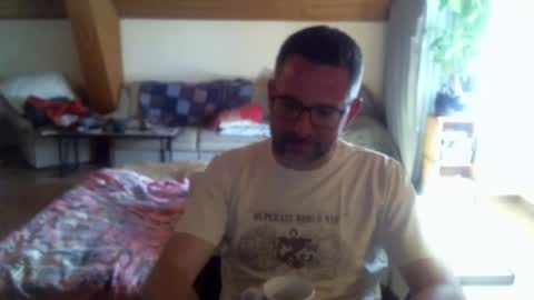 supersquirrel81 online show from April 11, 2026, 12:31 pm