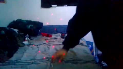 BumbleBeeTuna93 online show from November 25, 2025, 7:19 am