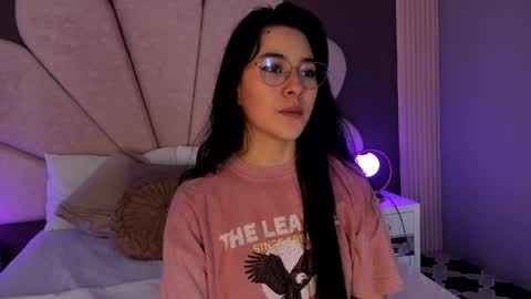 Susann online show from April 17, 2026, 11:57 am