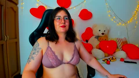 Dani online show from February 14, 2025, 6:51 pm