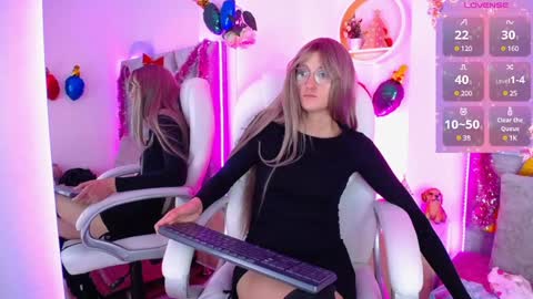 Susan online show from December 22, 2024, 3:44 pm