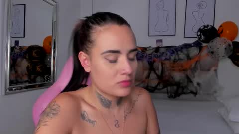 Susan online show from October 29, 2025, 8:10 pm