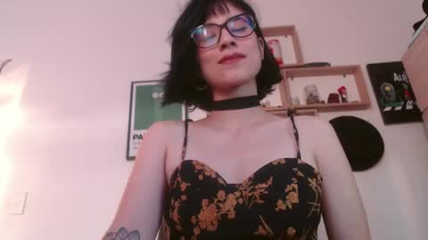 susana_w online show from October 4, 2025, 10:30 pm