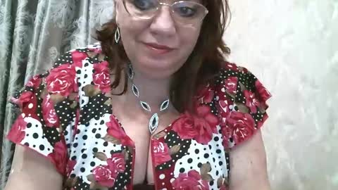 SusanaAhSun online show from January 3, 2025, 11:57 am