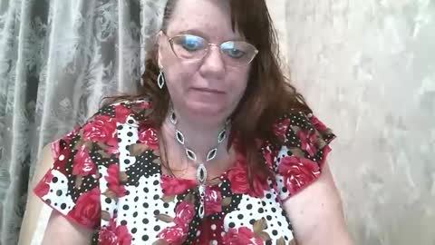 Snapshot of susanaahsun chatting on April 16, 2026, 11:00 am SusanaAhSun online show from April 16, 2026, 11:00 am