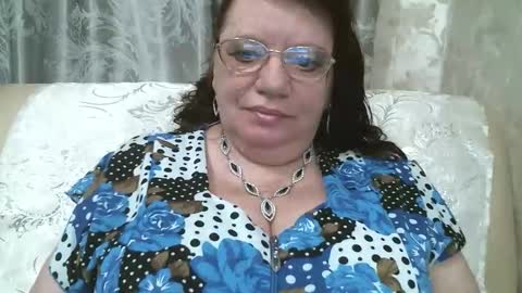 Snapshot of susanaahsun chatting on May 18, 2026, 11:05 am SusanaAhSun online show from May 18, 2026, 11:05 am