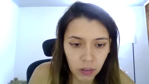 Snapshot of susanaduncann chatting on June 14, 2026, 1:36 am Susana online show from June 14, 2026, 1:36 am