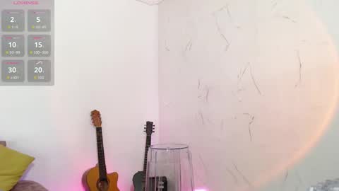 Susana hendrix    online show from September 10, 2025, 6:30 pm