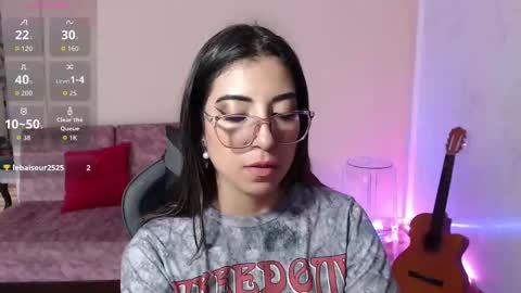 Susana hendrix    online show from March 15, 2026, 6:14 pm