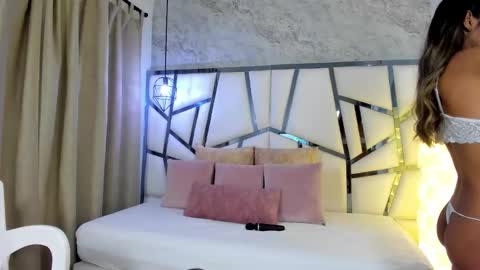 susanna_cute online show from February 6, 2026, 1:03 pm