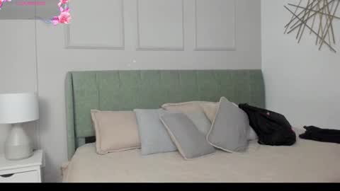 Amelia  online show from March 27, 2026, 12:16 pm