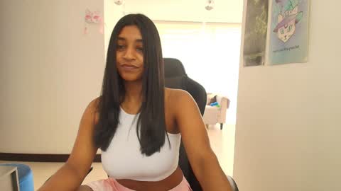 Andrea - Migue online show from January 26, 2025, 4:51 pm