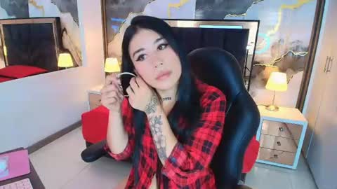 susanvilla online show from July 18, 2026, 7:39 pm