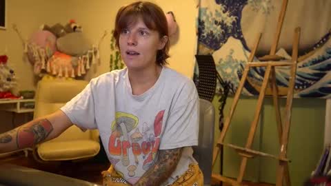   online show from November 18, 2025, 6:23 pm