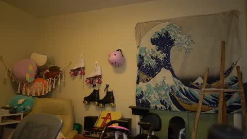 Snapshot of sushifox chatting on July 23, 2026, 7:23 pm online show from July 23, 2026, 7:23 pm