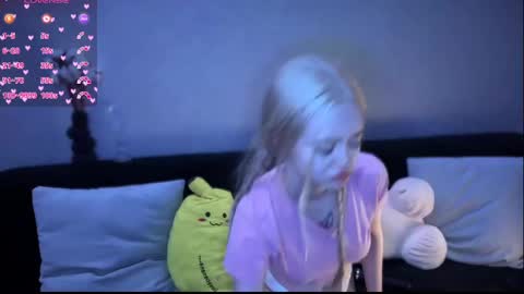 Sue online show from February 25, 2025, 3:05 pm