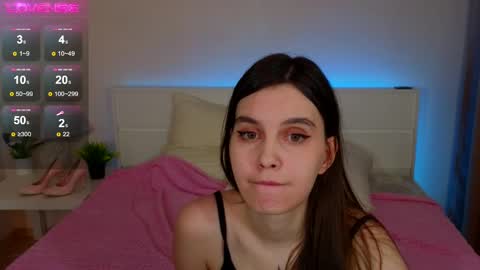 Susie online show from March 11, 2025, 4:10 am