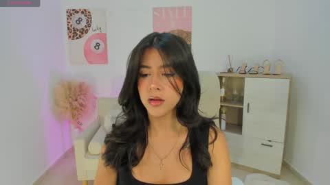 Sussan Monroe online show from April 21, 2026, 8:20 am