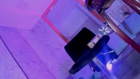 Snapshot of sussy_hots chatting on November 24, 2025, 8:52 pm Sussy online show from November 24, 2025, 8:52 pm