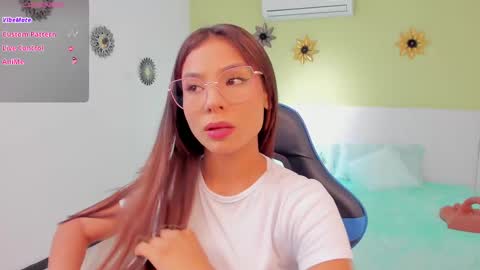 sussy_sweet4u online show from January 31, 2025, 9:37 am