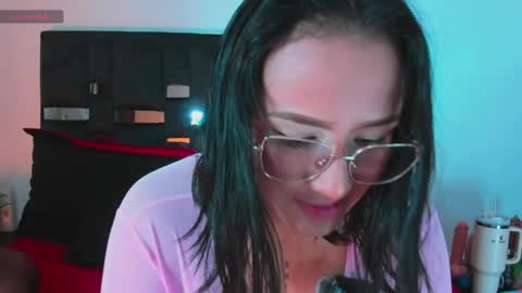 Snapshot of sussysunny_ chatting on May 27, 2026, 2:52 am Sussy Sunny online show from May 27, 2026, 2:52 am