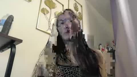 susie online show from November 15, 2025, 10:56 am