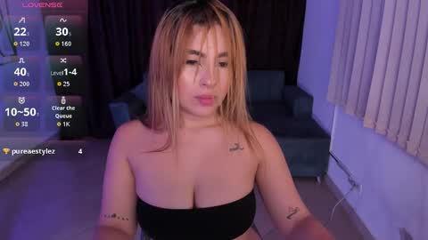 Snapshot of susyamis chatting on November 21, 2025, 4:11 am Susy online show from November 21, 2025, 4:11 am