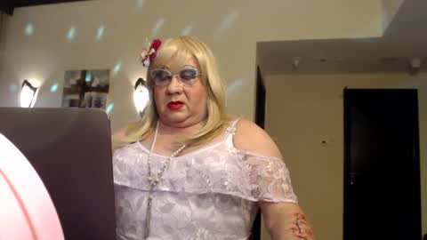 My name is Sissy or more fully Suzanna Aprilia Maria Mariquita Catarina Chinita Banci. Soy una puta - que chimba ladybug online show from December 13, 2024, 9:20 pm