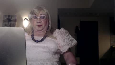 My name is Sissy or more fully Suzanna Aprilia Maria Mariquita Catarina Chinita Banci. Soy una puta - que chimba ladybug online show from February 14, 2025, 8:15 pm