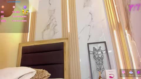 S U Z E T  online show from March 21, 2026, 1:16 pm