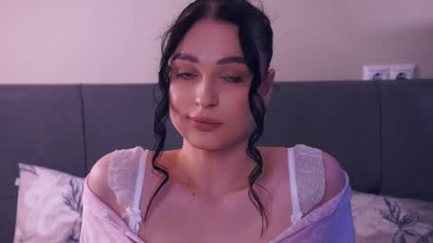 Kristanna online show from April 20, 2026, 7:44 am