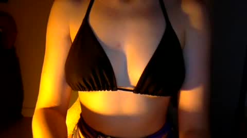 The real sugar baby   Suzy Summer   online show from March 6, 2025, 9:47 am