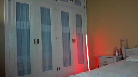 suzysuza online show from September 25, 2025, 3:16 pm