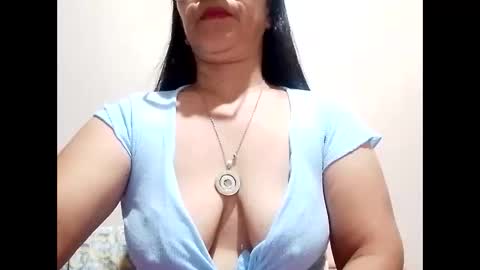 suzzie_hot online show from March 10, 2025, 8:34 pm