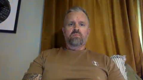 Snapshot of svnny222 chatting on May 1, 2026, 10:25 pm svnny222 online show from May 1, 2026, 10:25 pm