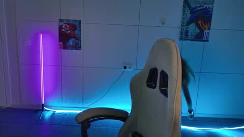 Eva online show from October 14, 2025, 9:10 am