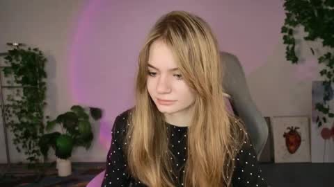 Eva online show from November 11, 2025, 5:29 am