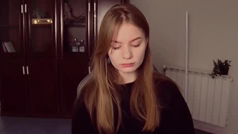 Eva online show from November 13, 2025, 5:28 am